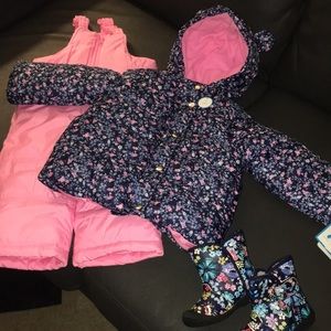 Carter’s 3 piece snowsuit 18 months